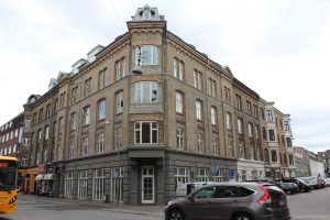 En etage ejendom har fået facaderenovering nordjylland